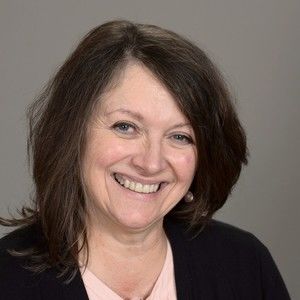 Meet your Posher, Lynne